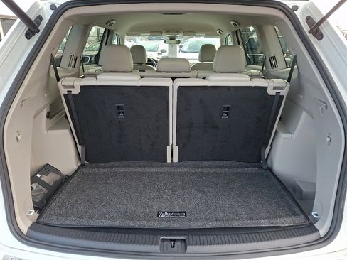 Certified 2024 Volkswagen Atlas SE image 27