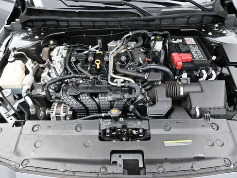 Used 2022 Nissan Altima 2.5 SV image 33