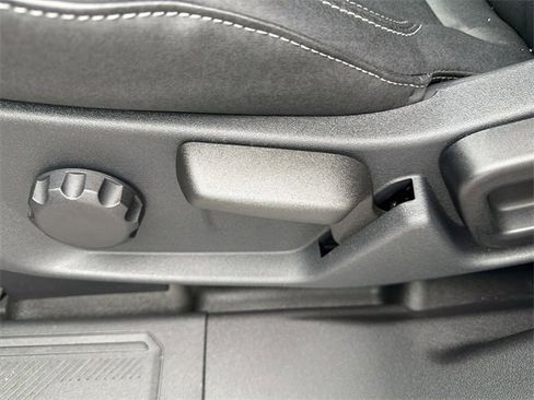 New 2025 Ford Bronco Badlands image 16