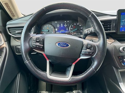 Used 2020 Ford Explorer Limited image 11