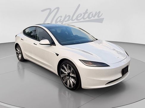 Used 2025 Tesla Model 3 Long Range AWD/4WD image 8