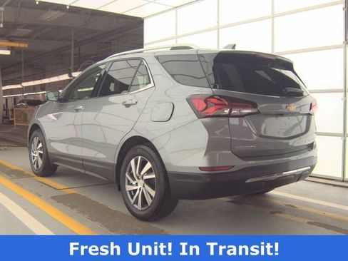 Used 2023 Chevrolet Equinox Premier AWD/4WD image 3