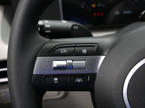 Certified 2025 Hyundai Tucson SEL image 13