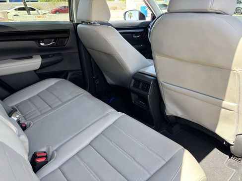 Used 2024 Honda CR-V EX-L image 11