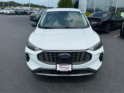 Used 2023 Ford Escape Active AWD/4WD image 2