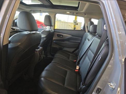 Used 2023 Nissan Murano SL w/ SL Moonroof Package image 4