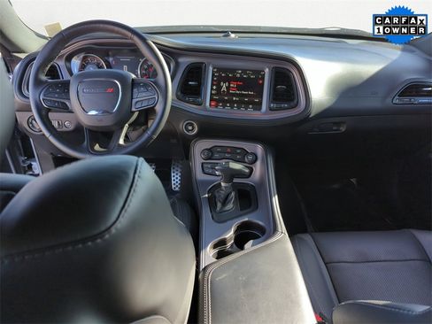 Used 2023 Dodge Challenger SXT w/ Plus Package image 10