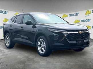 New 2026 Chevrolet Trax LS w/ LS Convenience Package FWD video 1