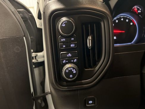 Used 2020 Chevrolet Silverado 1500 Custom w/ Custom Max Trailering Package image 18