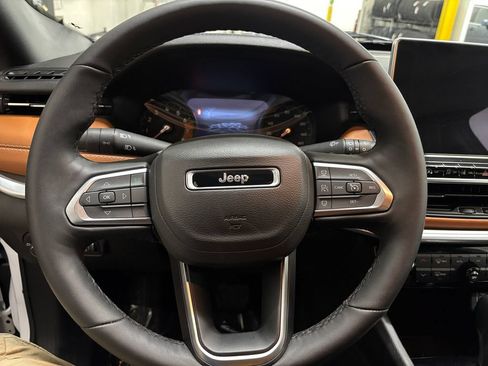 Used 2024 Jeep Compass Limited AWD/4WD image 21