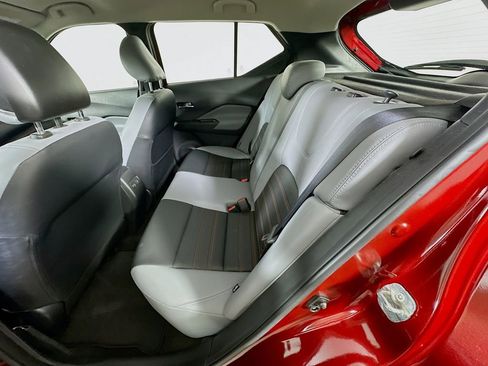 Used 2022 Nissan Kicks SR w/ Premium Package image 14