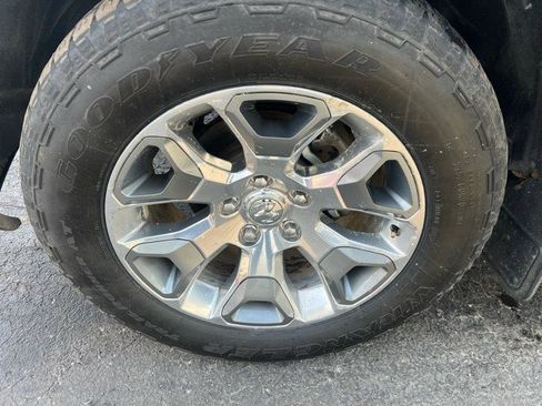 Used 2017 RAM 1500 Limited image 24