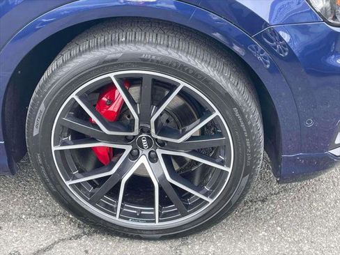 Used 2019 Audi Q8 Prestige AWD/4WD image 8