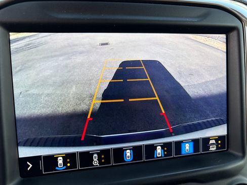 Used 2022 Chevrolet Silverado 2500 High Country w/ Z71 Off-Road Package image 40