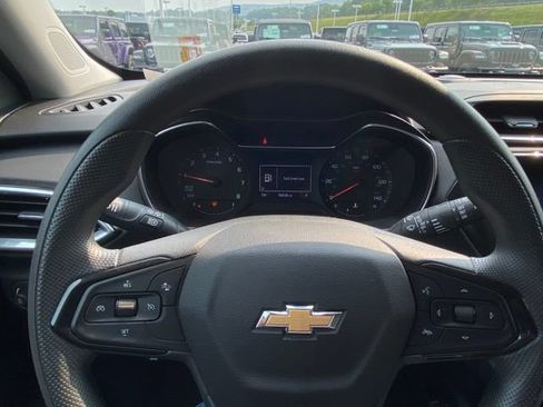 Used 2023 Chevrolet TrailBlazer LT w/ Convenience Package FWD image 15