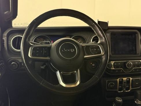 Used 2019 Jeep Wrangler Unlimited Sahara AWD/4WD image 21
