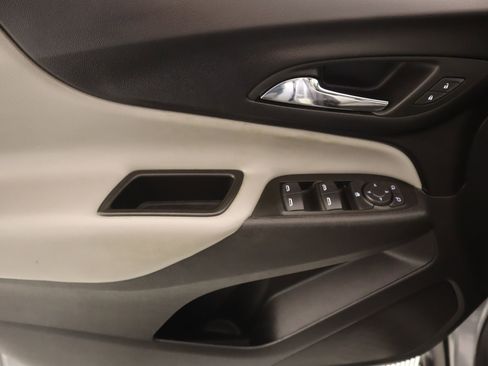 Used 2024 Chevrolet Equinox LS w/ LS Convenience Package image 14