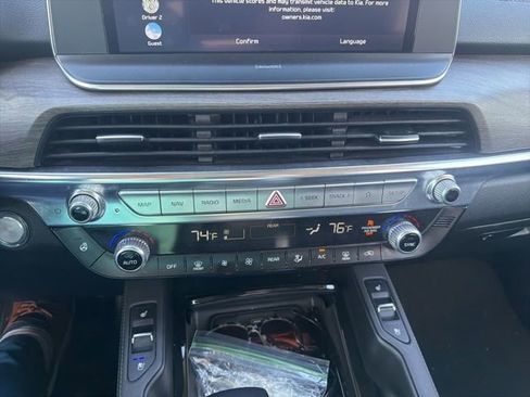 Used 2022 Kia Telluride EX w/ EX Premium Package AWD/4WD image 14