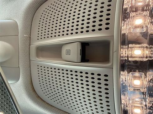 Used 2020 Mercedes-Benz C 300 4MATIC Sedan image 18