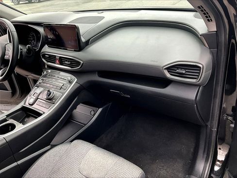 Used 2023 Hyundai Santa Fe SEL image 13