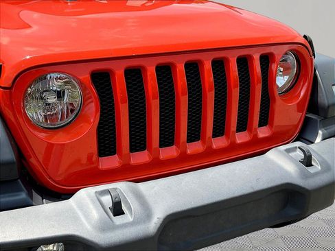 Used 2018 Jeep Wrangler Sport AWD/4WD image 28