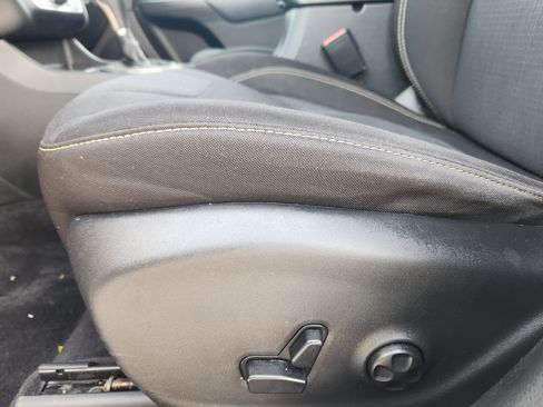 Used 2015 Jeep Cherokee Latitude w/ Comfort/Convenience Group image 24