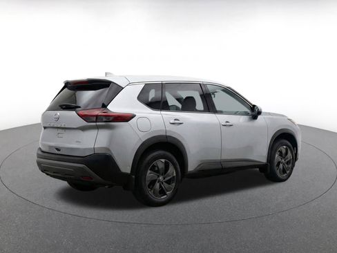 Used 2025 Nissan Rogue SV AWD/4WD image 9