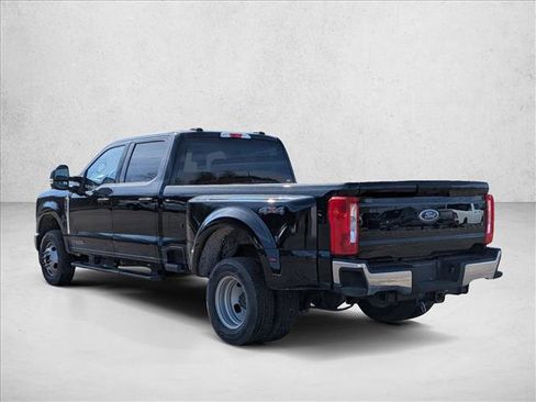 Used 2024 Ford F350 XLT image 7
