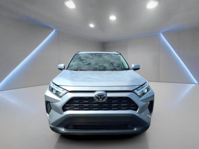 Used 2024 Toyota RAV4 XLE FWD image 20