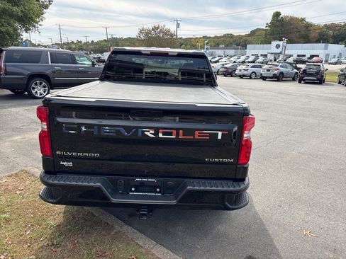Used 2021 Chevrolet Silverado 1500 Custom image 8