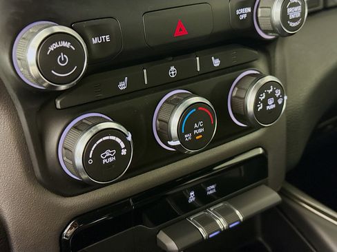 Used 2020 RAM 1500 Rebel w/ Rebel Level 1 Equipment Group AWD/4WD image 17