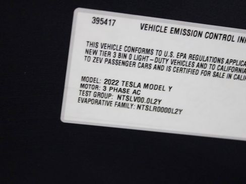 Used 2022 Tesla Model Y Performance AWD/4WD image 38