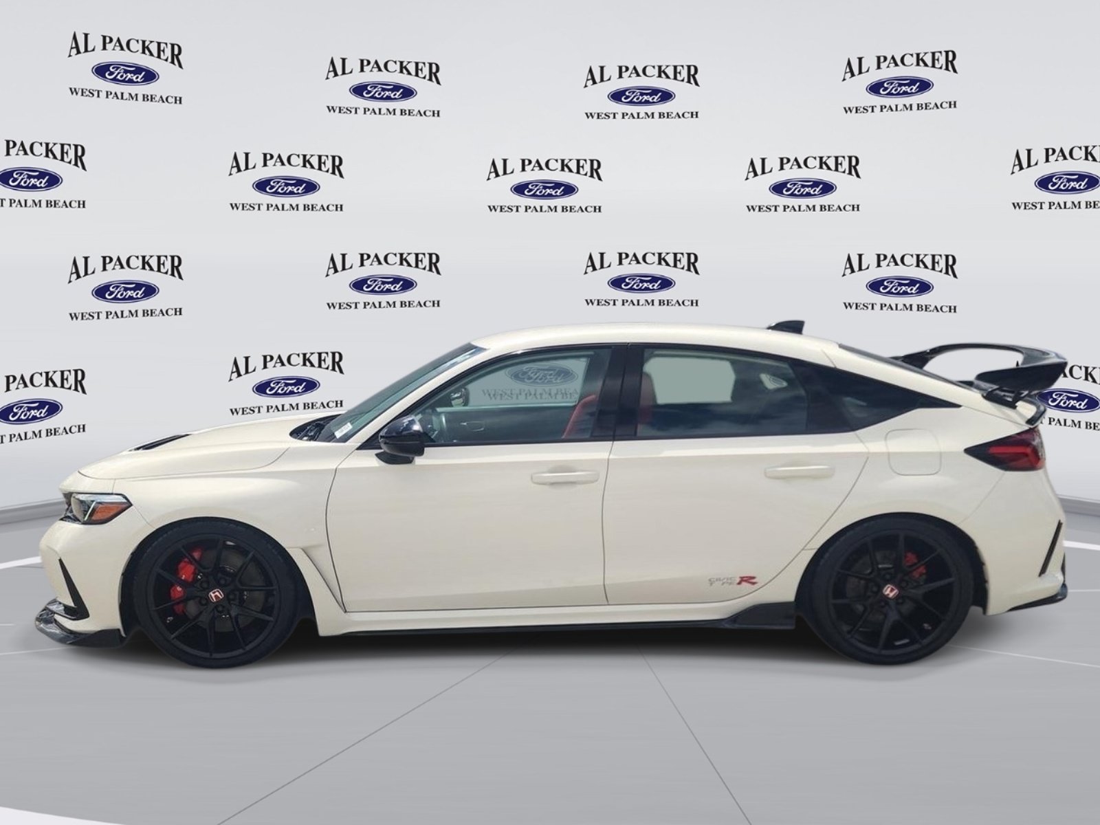 Used 2023 Honda Civic Type R image 2