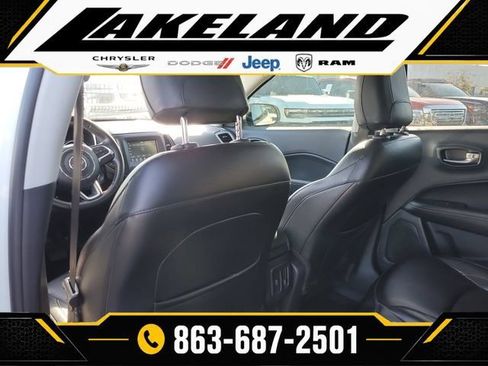 Used 2020 Jeep Compass Latitude FWD image 13