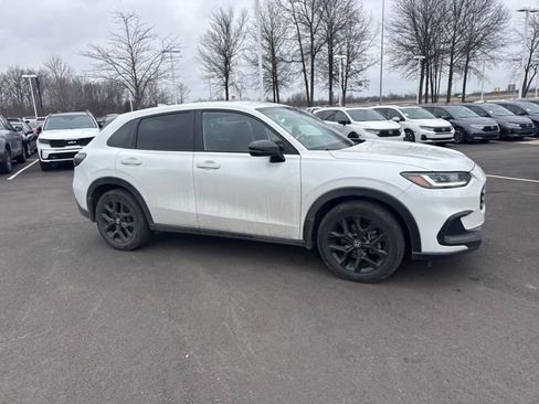 Used 2024 Honda HR-V Sport image 7