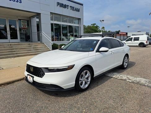 Used 2024 Honda Accord LX image 2