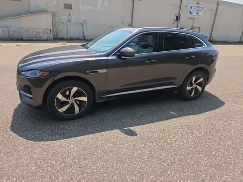 Used 2023 Jaguar F-PACE S AWD/4WD image 6