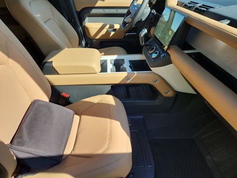 New 2026 Land Rover Defender 110 S AWD/4WD image 3