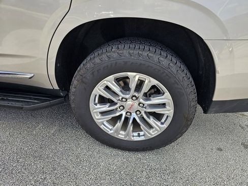 Certified 2022 GMC Yukon SLT w/ SLT Premium Package image 11