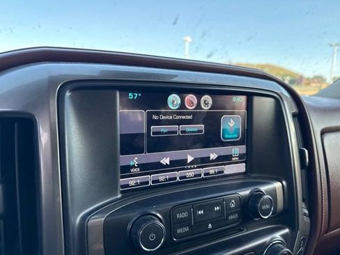 Used 2015 Chevrolet Silverado 1500 High Country w/ High Country Premium Package AWD/4WD image 10