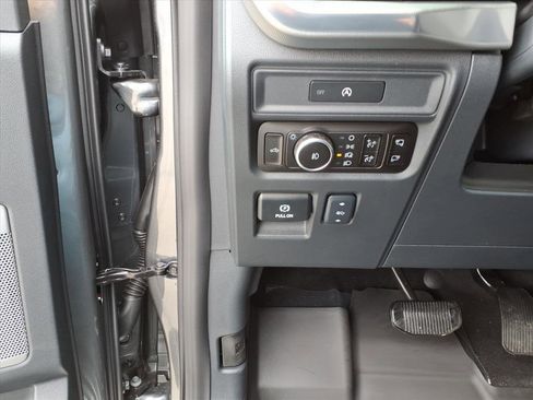 New 2025 Ford F150 Lariat w/ Equipment Group 502A High image 15