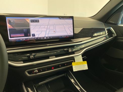 New 2026 BMW X5 xDrive50e w/ M Sport Package image 25