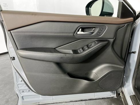 Used 2023 Nissan Rogue SL w/ SL Premium Package FWD image 26