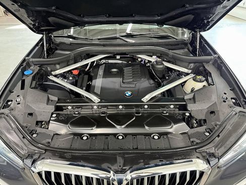 Used 2021 BMW X5 xDrive40i w/ Convenience Package AWD/4WD image 36