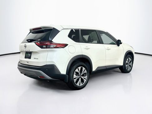 Used 2023 Nissan Rogue SV AWD/4WD image 9