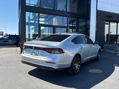 Used 2024 Honda Accord EX image 9