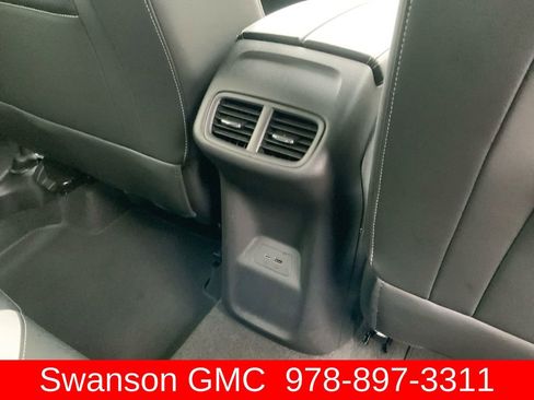 Certified 2025 Buick Envision Sport Touring AWD/4WD image 28