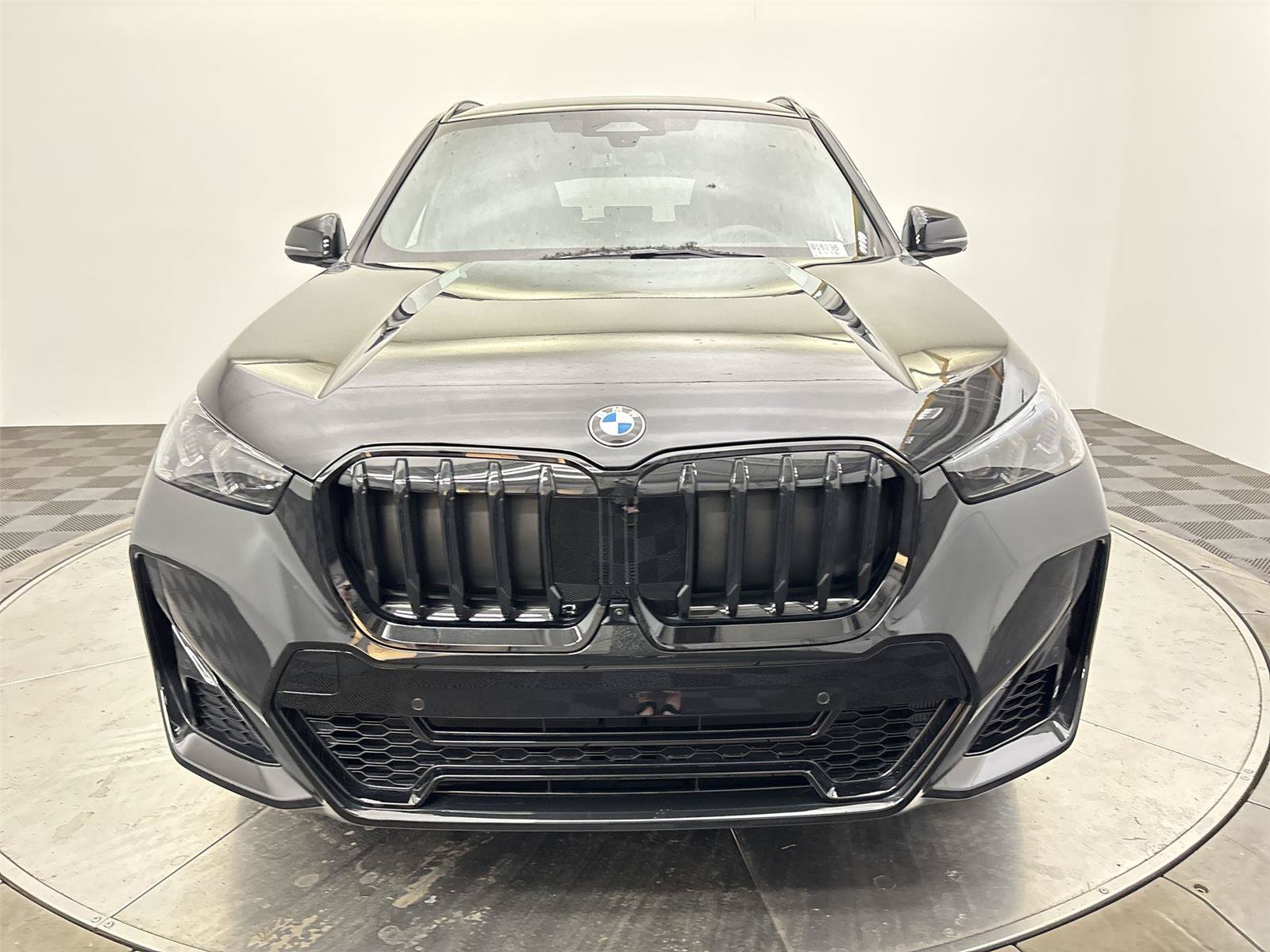 Used 2026 BMW X1 xDrive28i w/ Technology Package AWD/4WD image 14