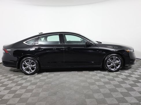 Used 2025 Honda Accord EX-L image 3