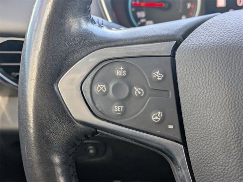 Used 2020 Chevrolet Traverse LT w/ LT Premium Package image 27